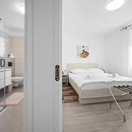 Gardenia Apartment Porec