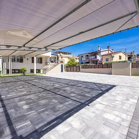 Gardenia Apartment Porec